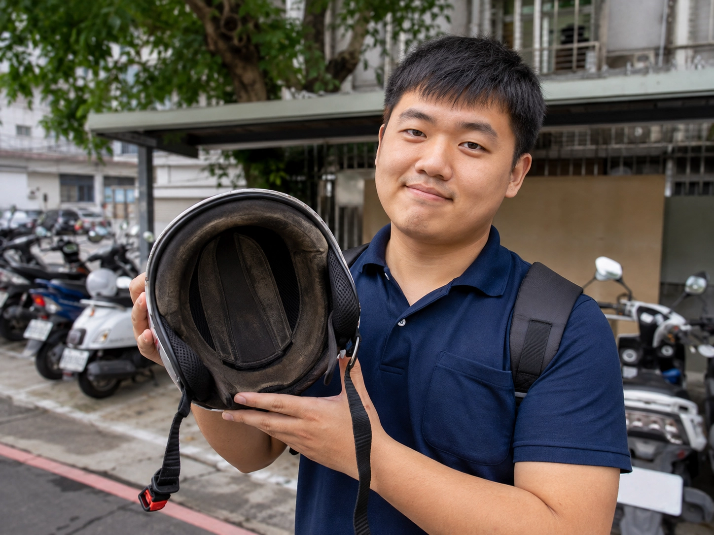 安全帽頭皮痘|內襯髒與悶熱是常見原因